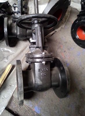 GOST standard Py10 DN100 flanged gate valve